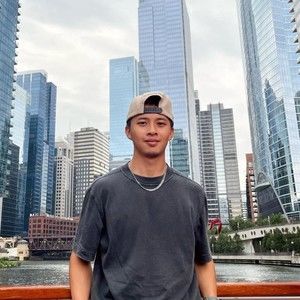 Meet your Posher, Adam